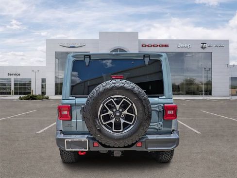 Certified 2026 Jeep Wrangler Unlimited Rubicon AWD/4WD image 4