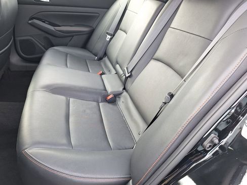 Used 2024 Nissan Altima 2.5 SR w/ SR Premium Package image 22