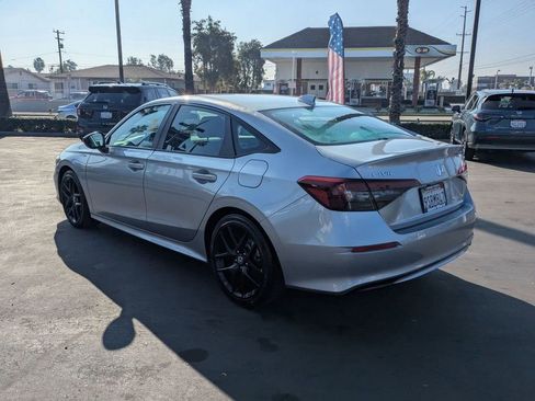 Certified 2025 Honda Civic Sport image 17