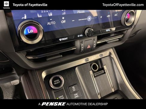 Used 2024 Lexus GX 550 w/ Cold Area Package image 32