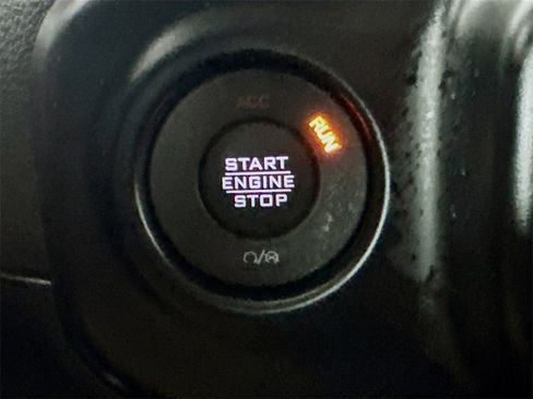 Used 2022 Jeep Wrangler Sport S image 27