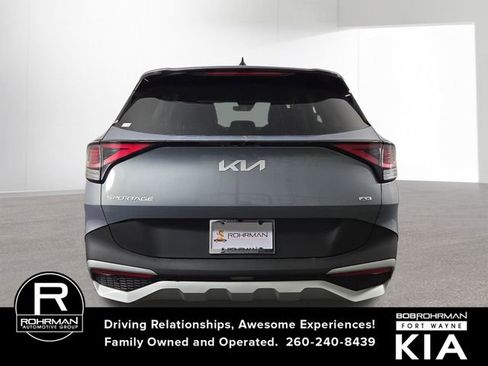 Certified 2025 Kia Sportage EX image 8