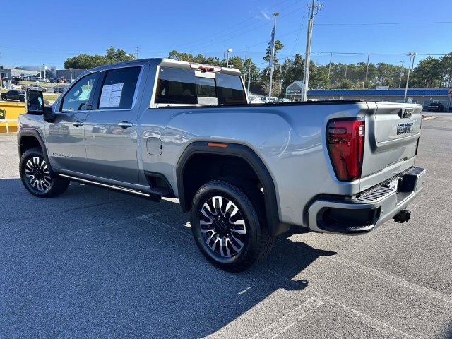 Used 2025 GMC Sierra 2500 Denali Ultimate w/ Max Trailering Package AWD/4WD image 8