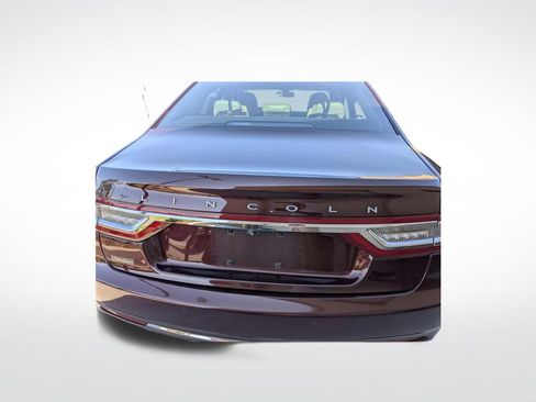 Used 2017 Lincoln Continental Select FWD image 9
