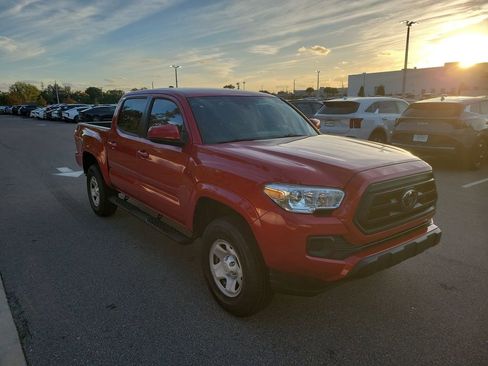 Certified 2022 Toyota Tacoma SR image 3