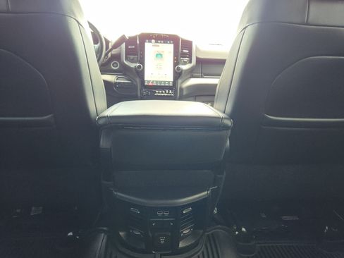 Used 2022 RAM 3500 Laramie AWD/4WD image 15
