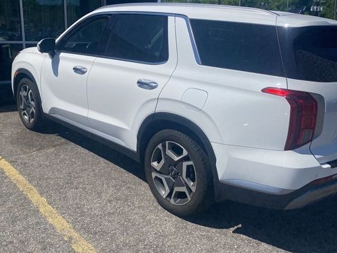 Used 2023 Hyundai Palisade SEL AWD/4WD image 4