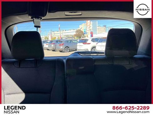 Used 2022 Honda Pilot Sport image 13