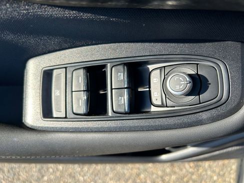 Used 2022 Subaru Outback Premium image 23