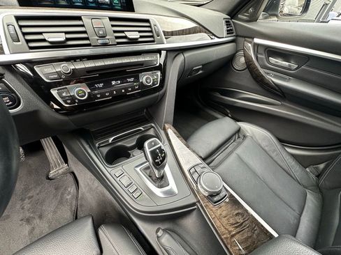 Used 2017 BMW 340i xDrive 340i xDrive image 28