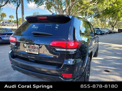 Used 2020 Jeep Grand Cherokee Altitude image 4