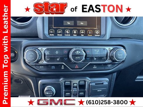 Used 2023 Jeep Wrangler Unlimited Sahara w/ Cold Weather Group image 27