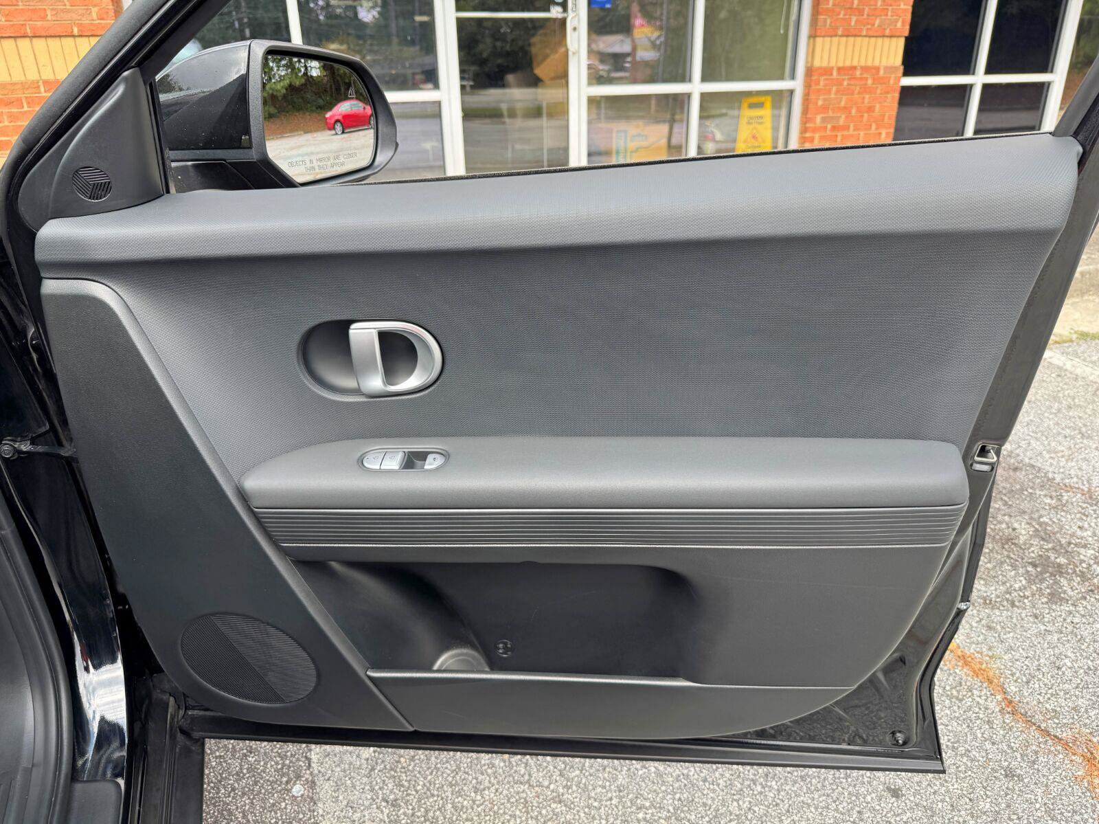 Used 2024 Hyundai Ioniq 5 SEL RWD image 40