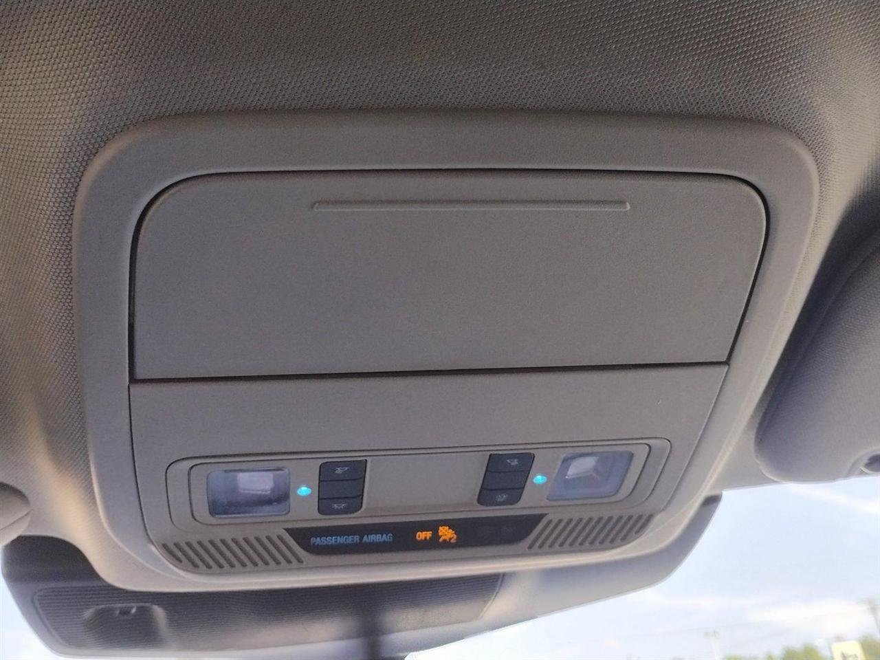 Used 2024 Ford Explorer XLT w/ Equipment Group 202A RWD image 25