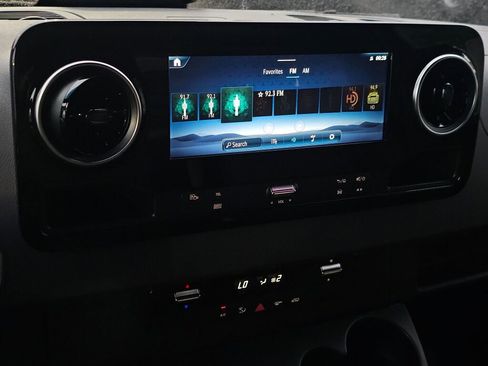 New 2025 Mercedes-Benz Sprinter 2500 image 26