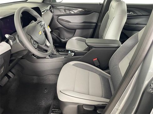 New 2026 Chevrolet TrailBlazer LS image 2