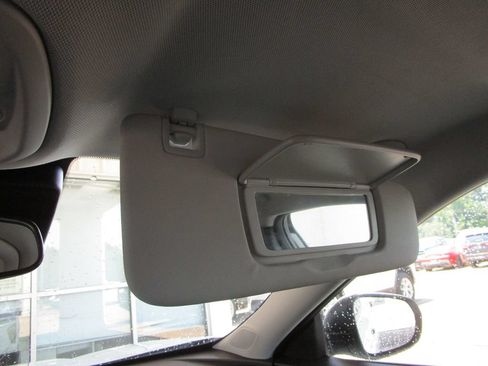 Used 2025 Chevrolet Trax LS FWD image 28