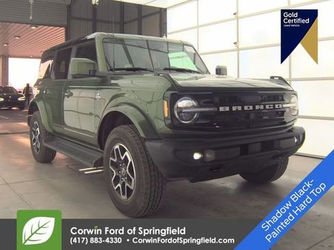 Used 2025 Ford Bronco Outer Banks image 2