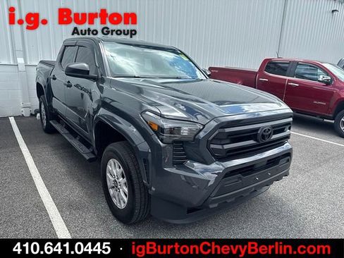 Used 2025 Toyota Tacoma SR w/ SR Upgrade Package RWD image 2