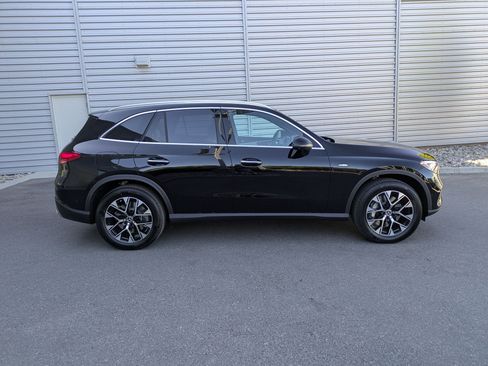 New 2025 Mercedes-Benz GLC 350e 4MATIC image 2