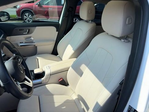 Used 2021 Mercedes-Benz GLA 250 4MATIC image 30