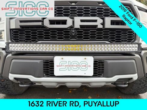 Used 2019 Ford F150 Raptor w/ Equipment Group 802A Luxury image 11