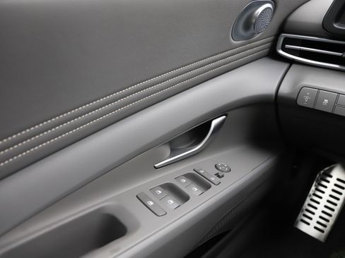 New 2026 Hyundai Elantra Sport image 23