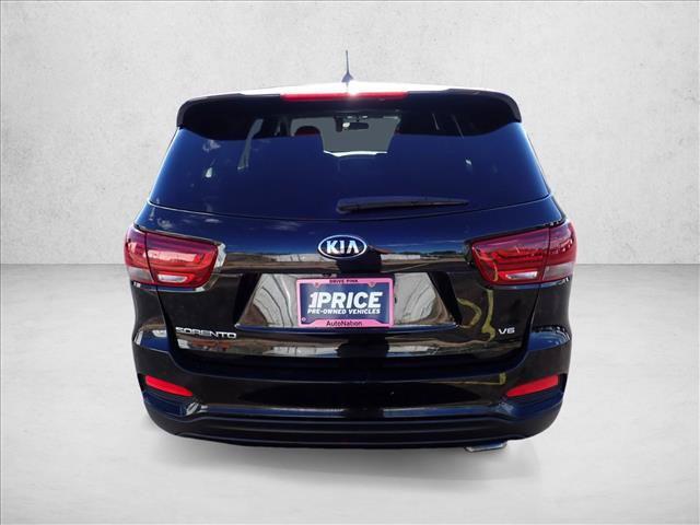 Used 2019 Kia Sorento AWD V6 image 3