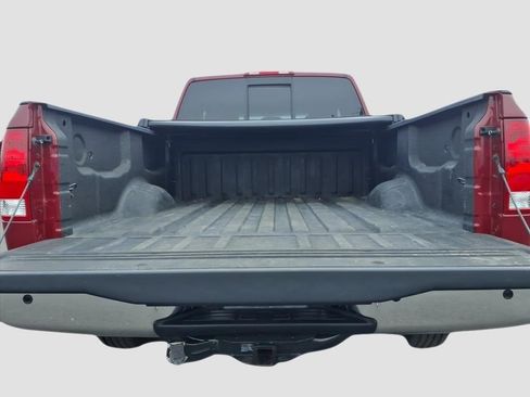 Used 2005 Nissan Titan SE image 13