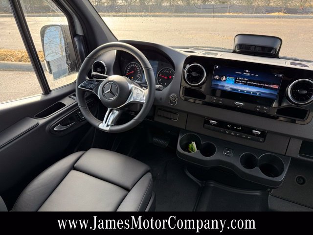 Used 2026 Mercedes-Benz Sprinter 2500 image 13