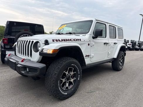 Used 2023 Jeep Wrangler Unlimited Rubicon w/ Cold Weather Group AWD/4WD image 8