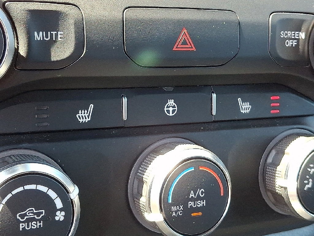 Used 2023 RAM 1500 Big Horn AWD/4WD image 27