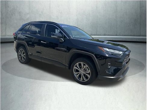 Used 2025 Toyota RAV4 Limited w/ Advanced Technology Package AWD/4WD image 9