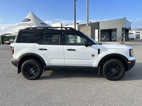 Used 2025 Ford Bronco Sport Badlands AWD/4WD image 3