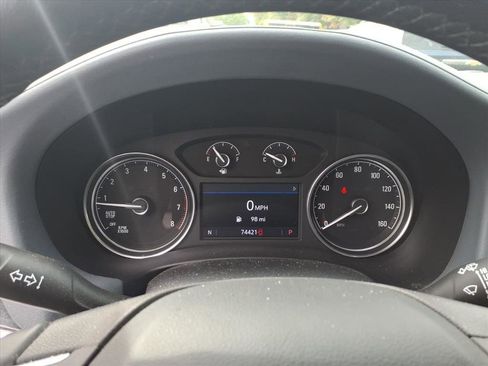 Certified 2020 Buick Enclave Essence image 13