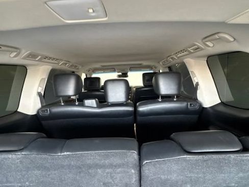 Used 2017 Nissan Armada Platinum RWD image 14