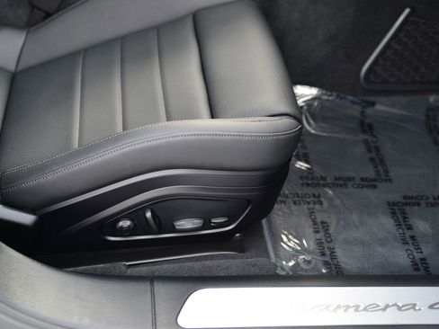 Certified 2024 Porsche Panamera 4 image 13