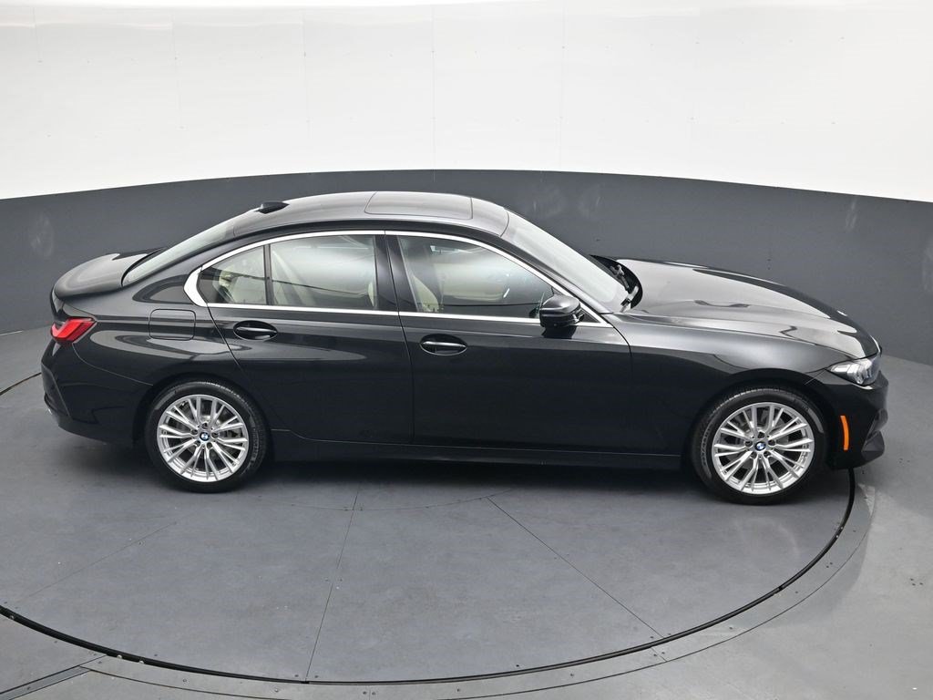 Used 2024 BMW 330i Sedan w/ Convenience Package RWD image 20
