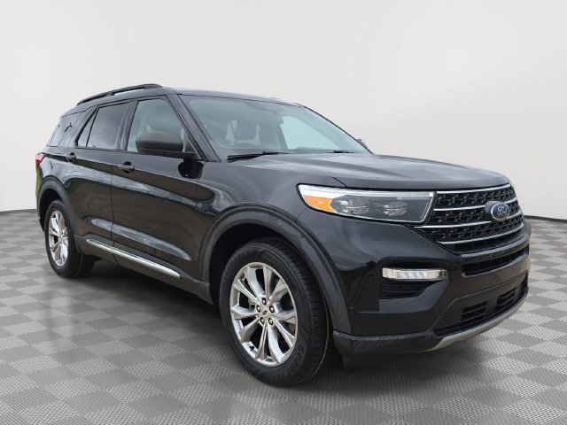 Used 2021 Ford Explorer XLT w/ Equipment Group 202A AWD/4WD image 1