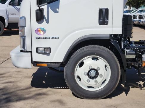 New 2024 Chevrolet Low Cab Forward 5500XD RWD image 13