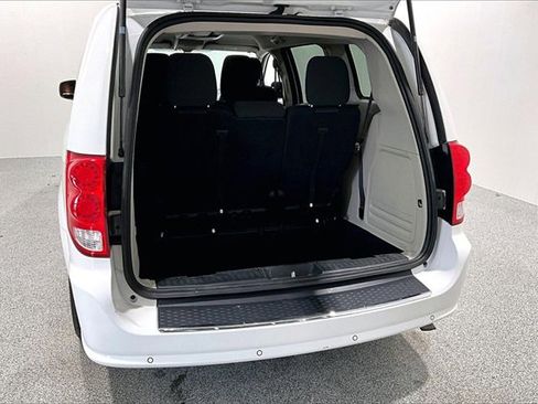 Used 2017 Dodge Grand Caravan SE w/ Power Window Group image 39