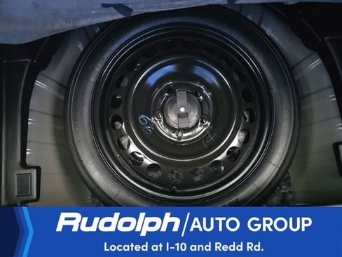 Used 2018 Chevrolet Equinox LT FWD image 28