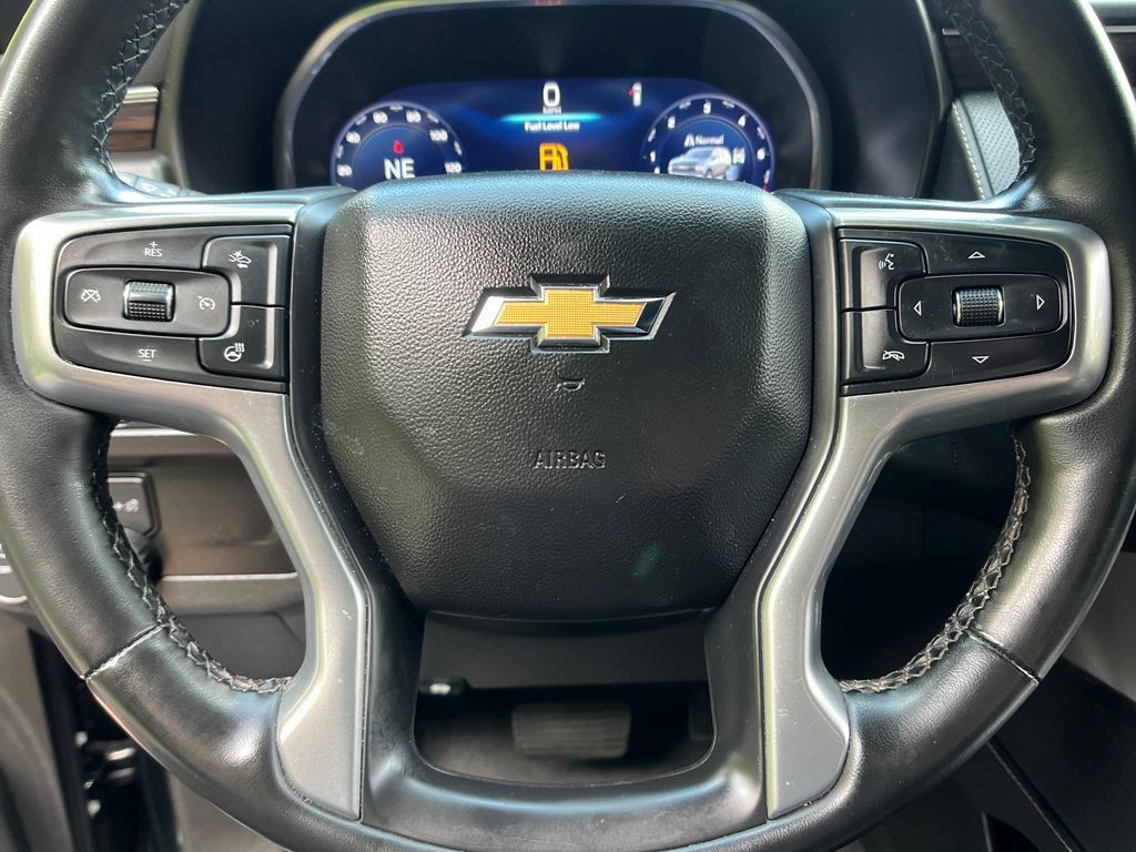Used 2023 Chevrolet Tahoe Premier AWD/4WD image 15