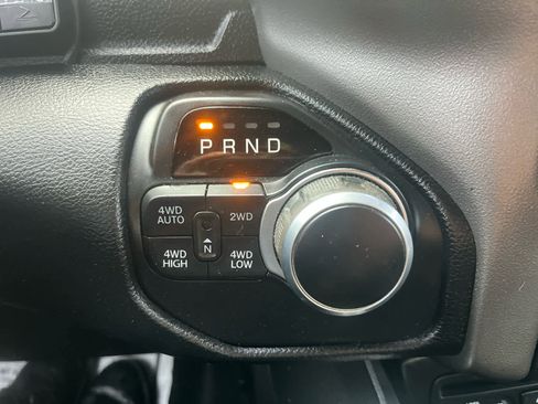 Used 2019 RAM 1500 Big Horn image 16