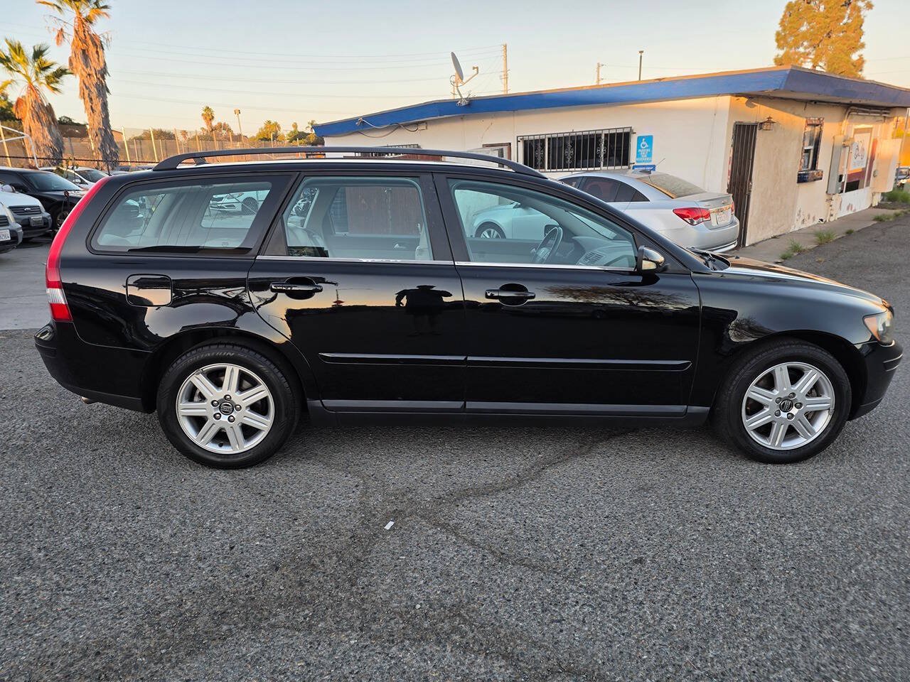 Used 2005 Volvo V50 T5 FWD image 19