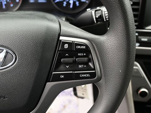 Used 2018 Hyundai Elantra SEL image 19