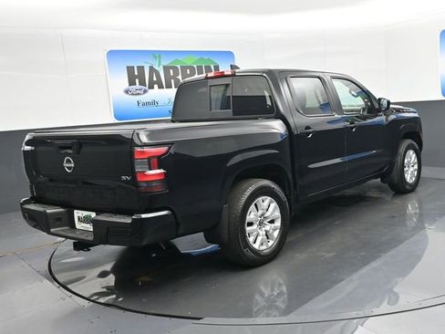 Used 2022 Nissan Frontier SV w/ Technology Package image 5