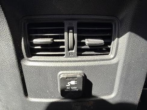 Used 2017 Nissan Titan PRO-4X AWD/4WD image 16