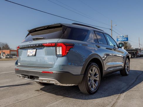 New 2026 Ford Explorer Active w/ Active Comfort Package AWD/4WD image 8