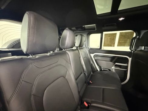 Used 2023 Land Rover Defender 110 S AWD/4WD image 33